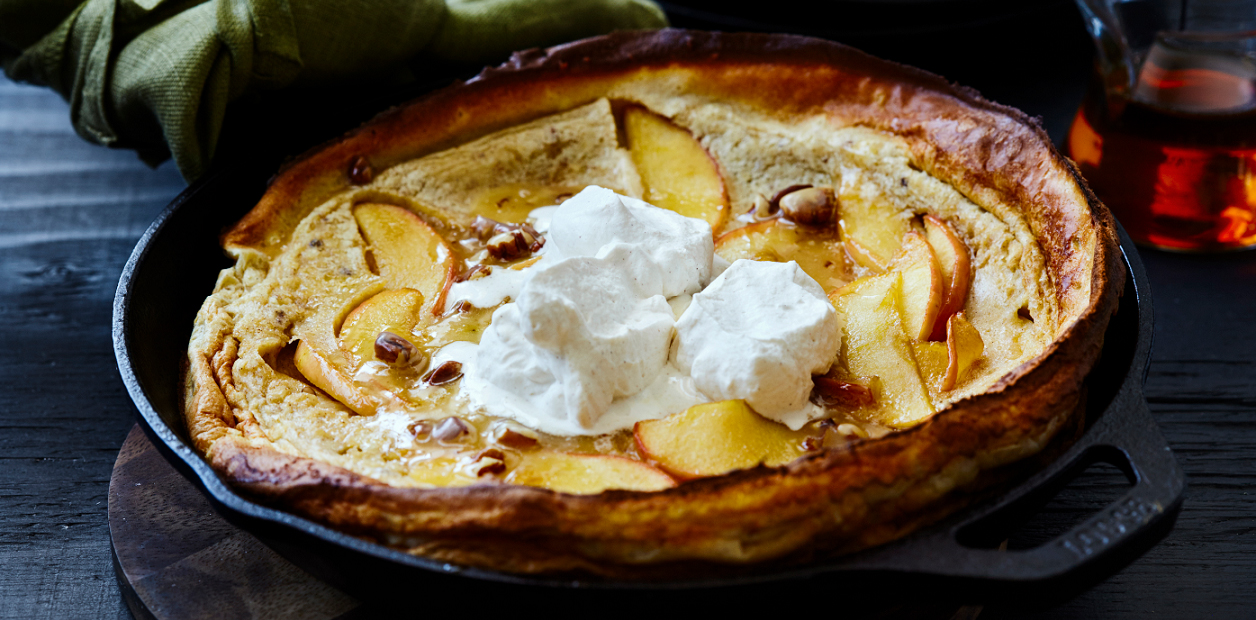 Crêpe hollandaise aux pommes, pacanes, érable et cannelle