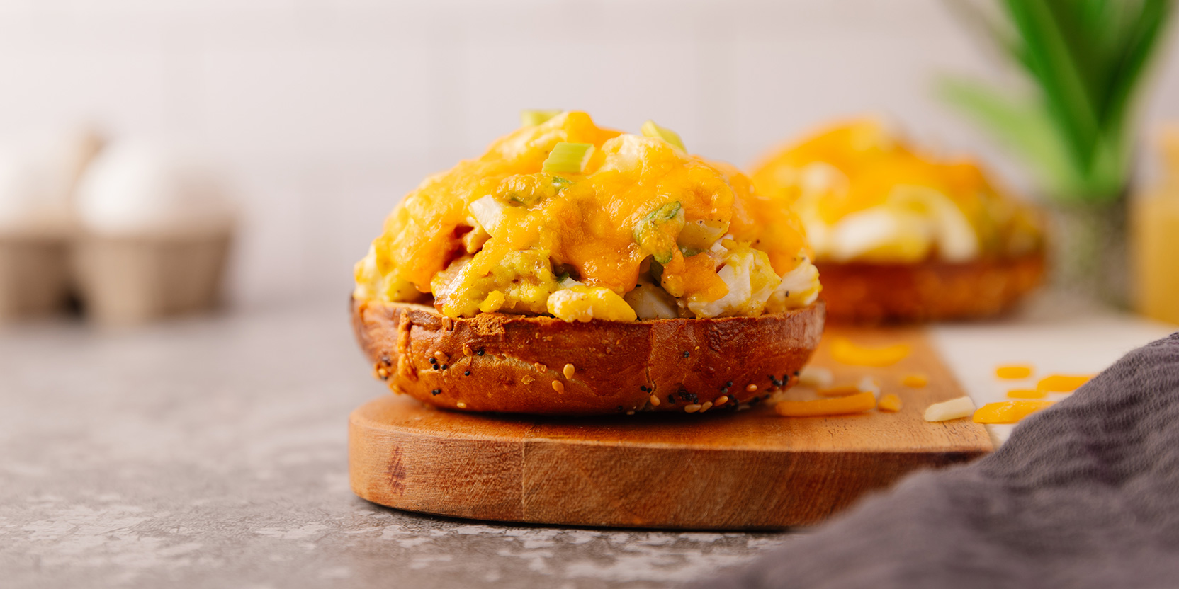 Bagels aux œufs gratinés