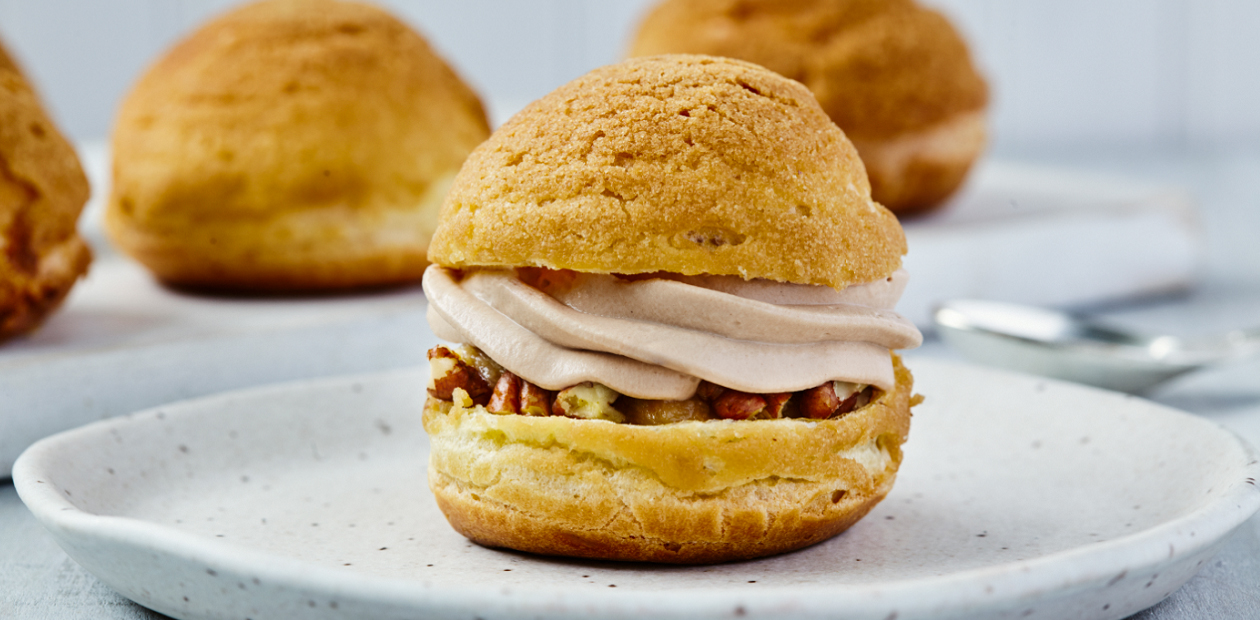 Choux à la crème : chocolat, banane et pacanes - Lesoeufs.ca