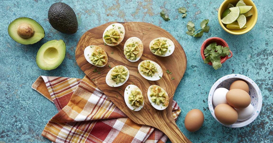 Œufs farcis à l’avocat, au cumin et à la lime