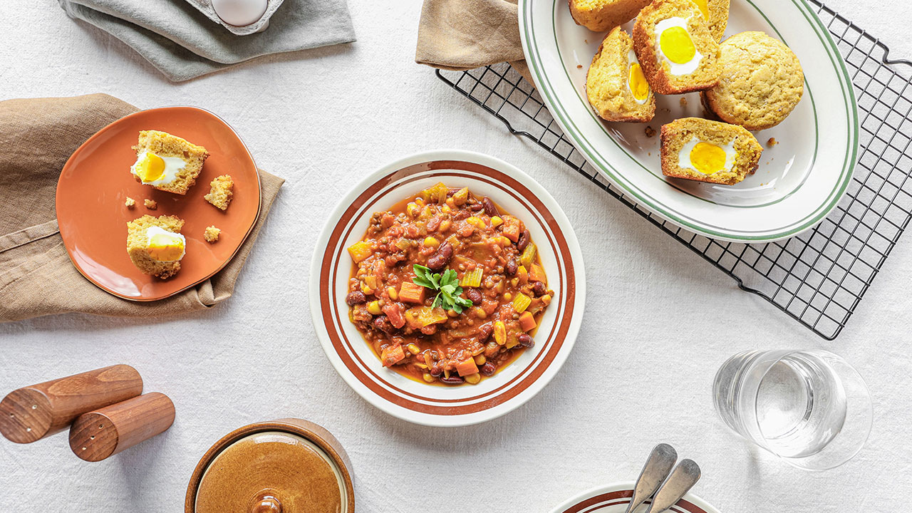 Chili végétarien avec muffins aux œufs